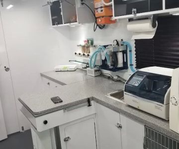 Premium Vet Care - Mobile Animal Hospital