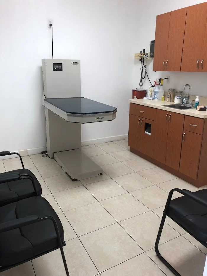 Diaz' Heart Animal Hospital 12