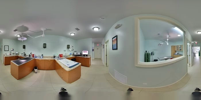 Coral Way Animal Clinic 12