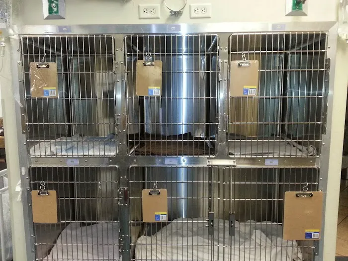 East-West Animal Hospital 12