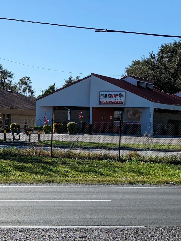 Parkway Veterinary Emergency Clinic 12