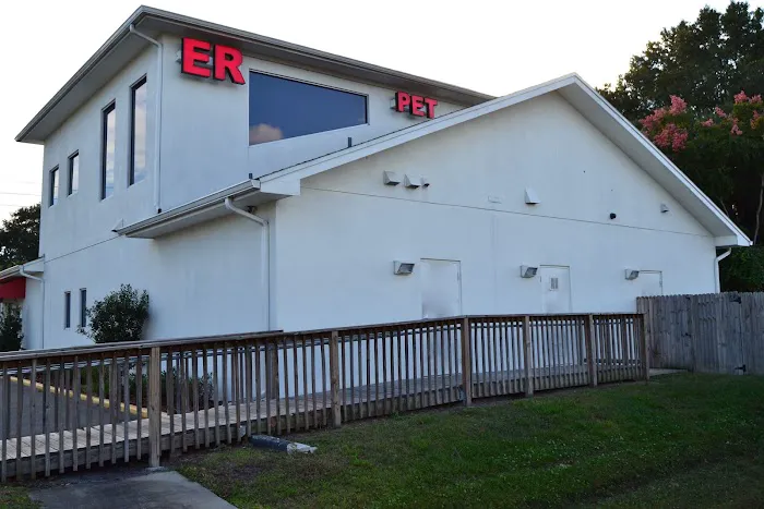Animal Emergency Center 5