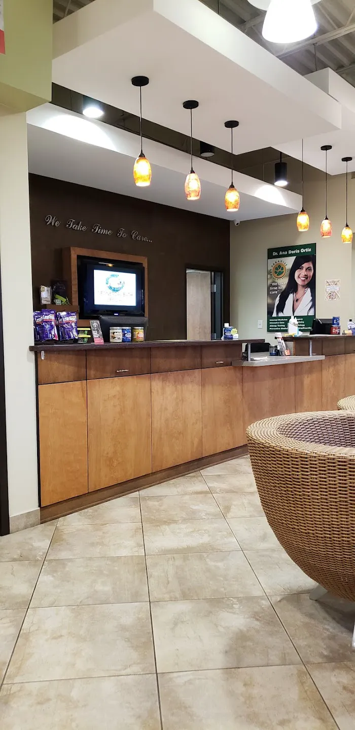 Pet Paradise Animal Hospital & Resort 12