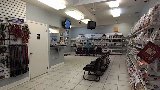 River Oaks Animal Hospital 3