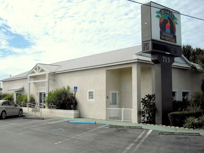 Ruskin Animal Hospital 7
