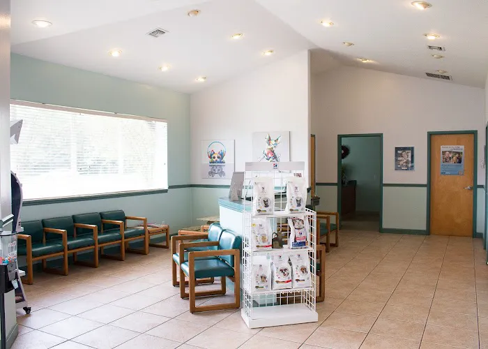 University Animal Hospital 12