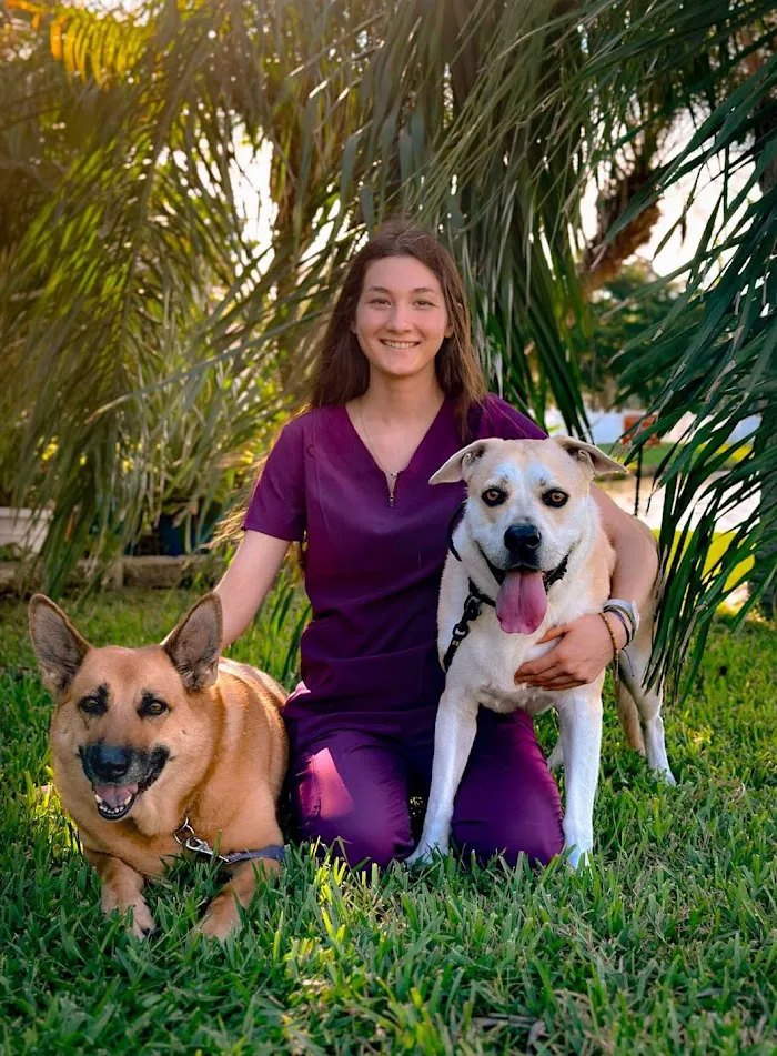 Parrish Veterinary Clinic & Urgent Care 12