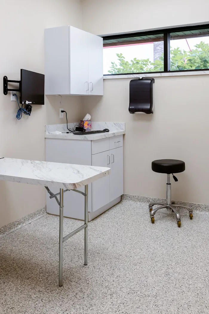 Family Friends Veterinary Hospital 12