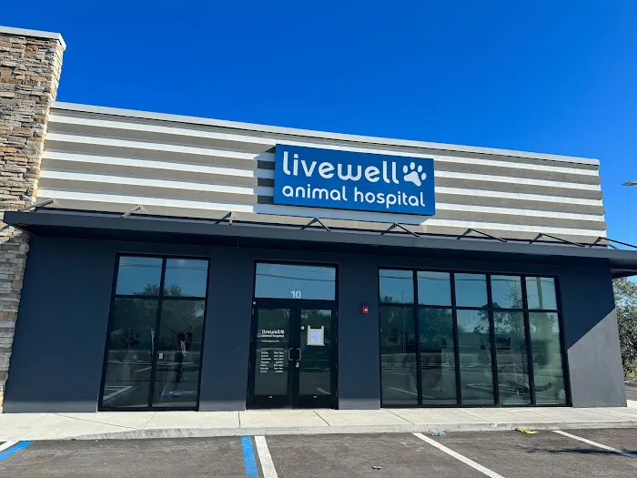 Livewell Animal Hospital of Riverview 8