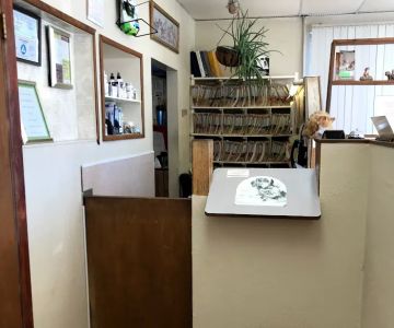 Dr. Bob's Vet Shop
