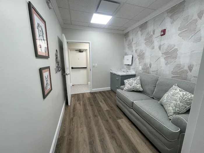 Hancock Animal Hospital & Rehabilitation Center 4