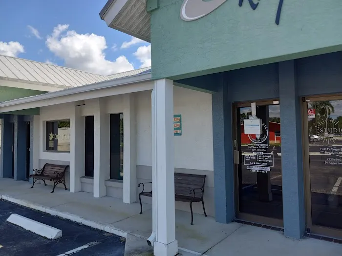 South Gate Veterinary Clinic 12