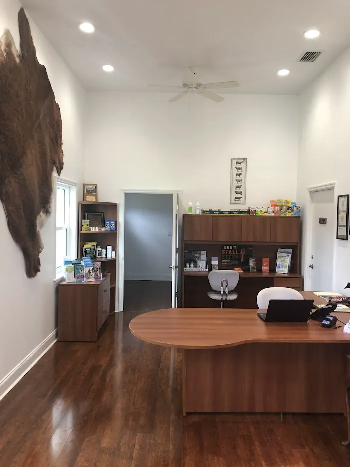 Midway Veterinary Hospital at Orange Avenue 12