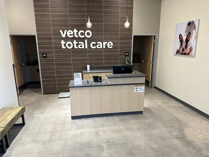 Port Saint Lucie Animal Medical Center - Vetco Total Care 12