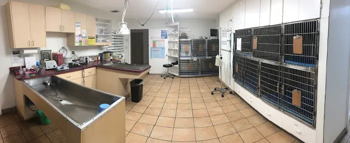 Midway Veterinary Hospital 3