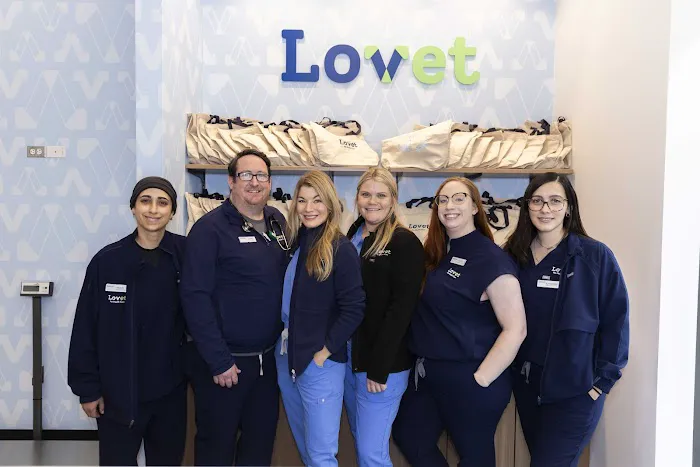 Lovet Pet Health Care - Fulton Market 12
