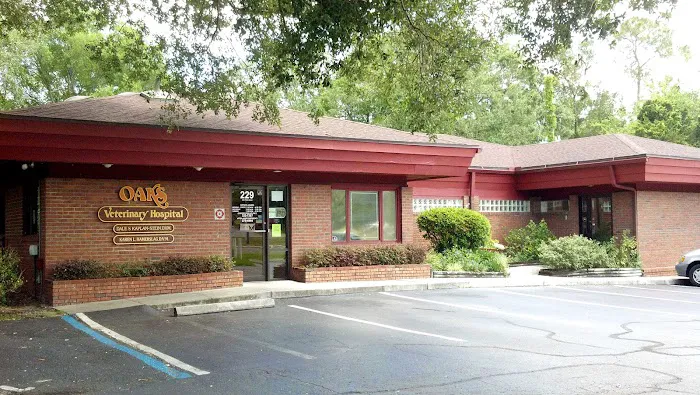 Oaks Veterinary Hospital 12