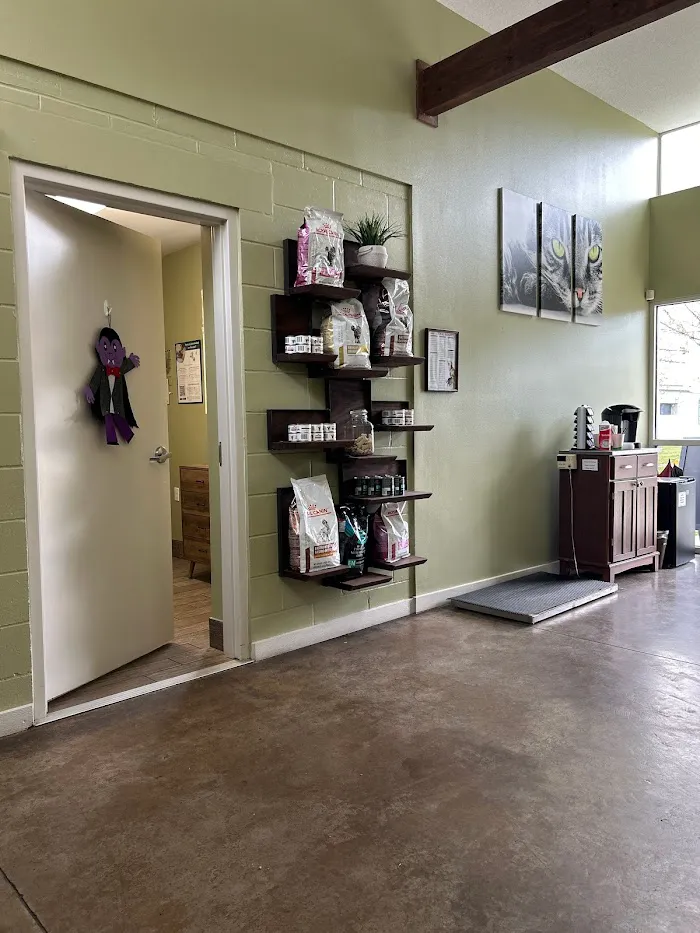 Newberry Animal Hospital Main St. 12
