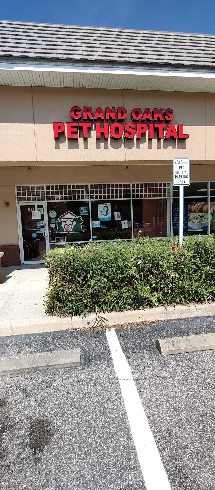 Grand Oaks Pet Hospital 12