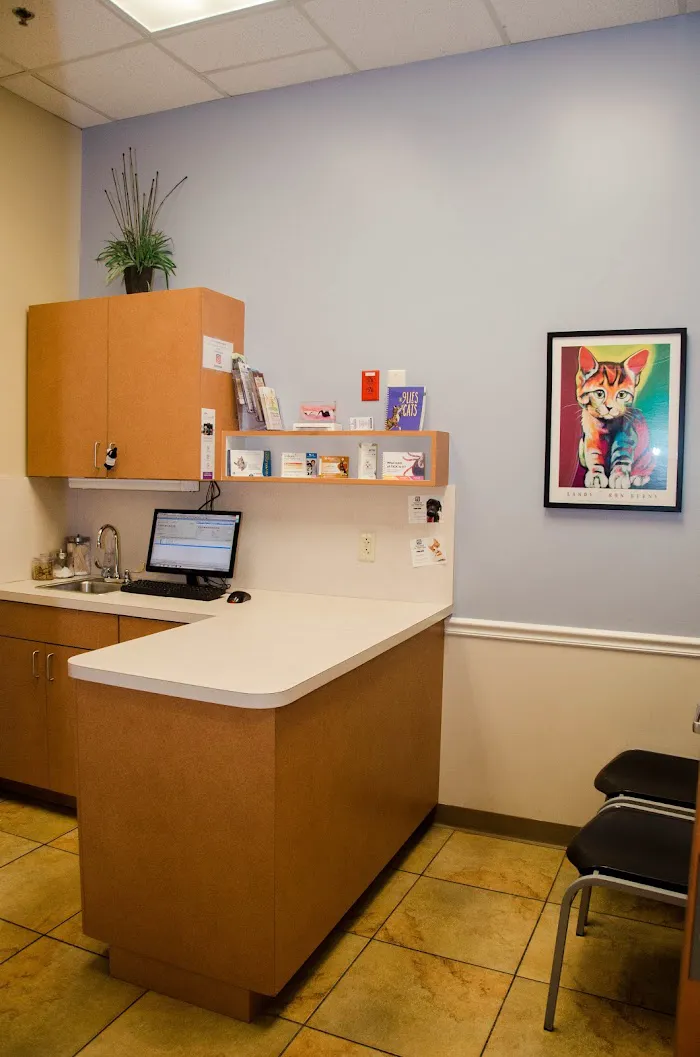 West Orange Veterinary Hospital at Stoneybrook 12
