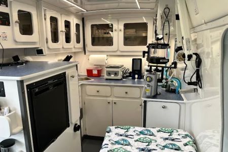 NAPLES MOBILE VET CLINIC, LLC
