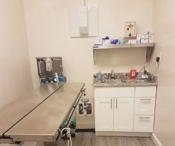 Shoppes Of Estero Animal Hospital