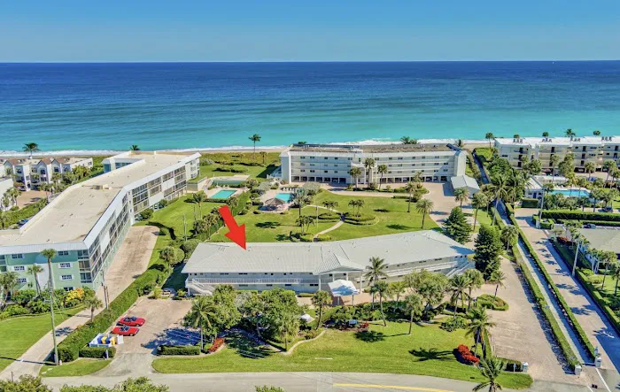 Juno Beach Animal Hospital 12