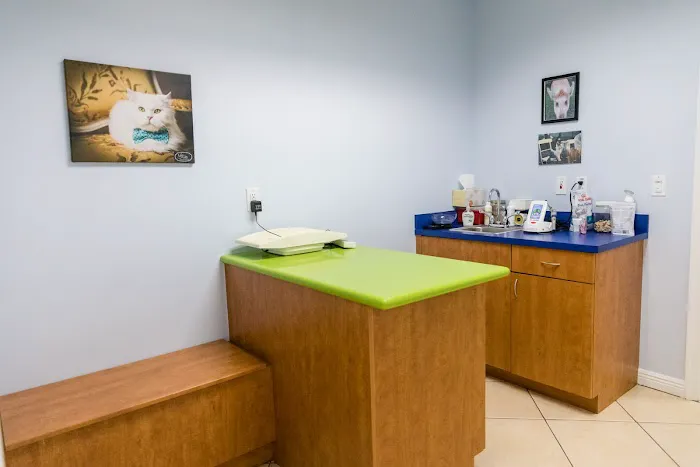 Jupiter Veterinary Hospital & Urgent Care 12