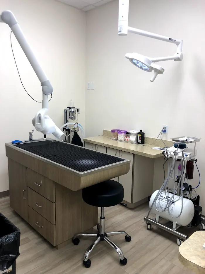 Quail Meadow Animal Hospital 12
