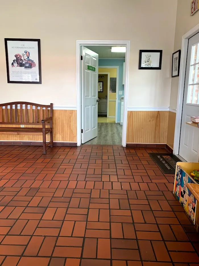 Paddock Park Animal Care Center 12