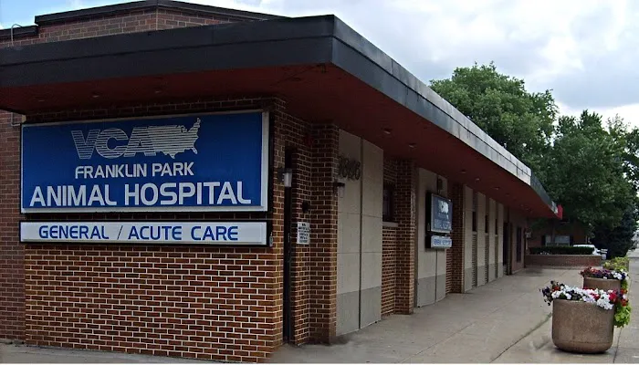 VCA Franklin Park Animal Hospital 12