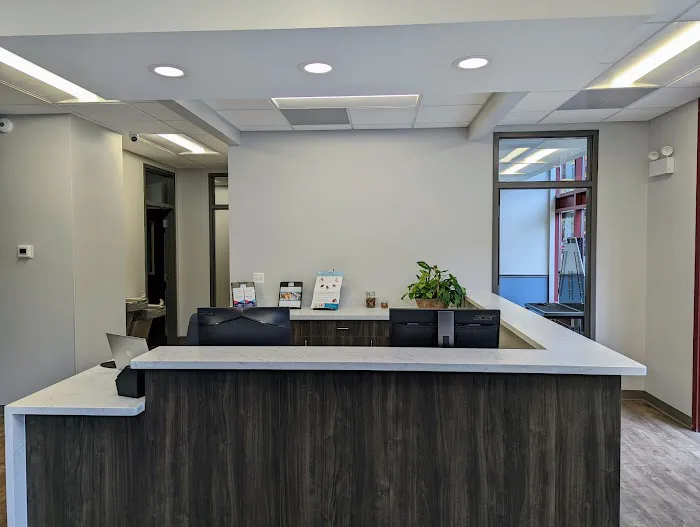 Partners Animal Hospital South Loop 8