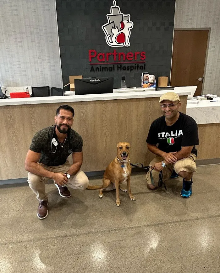 Partners Animal Hospital West Loop 12