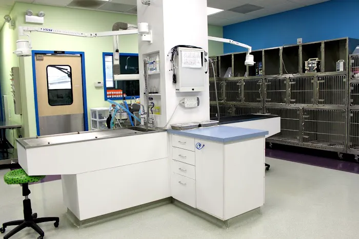 Portage Park Animal Hospital 12