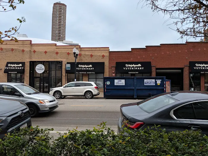 Wrigleyville Veterinary Center 12