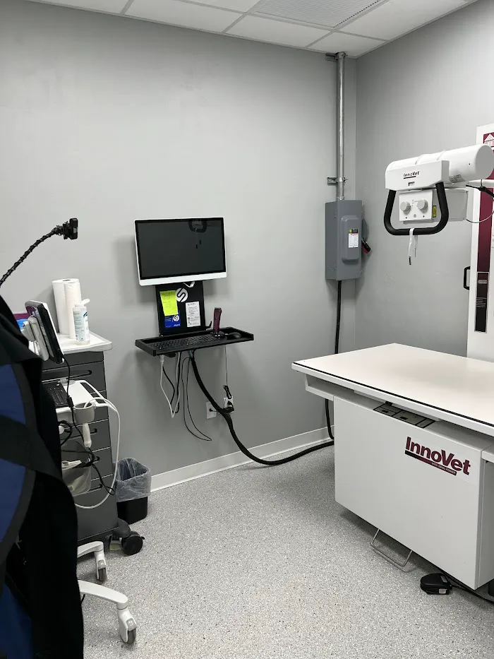 Tricounty Veterinary Emergency Clinic 12