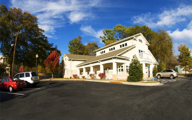 Treehouse Animal Clinic 3