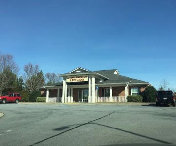 Family Friend Animal Hospital & Pet Lodge, Summerlin Boulevard, Newnan, GA