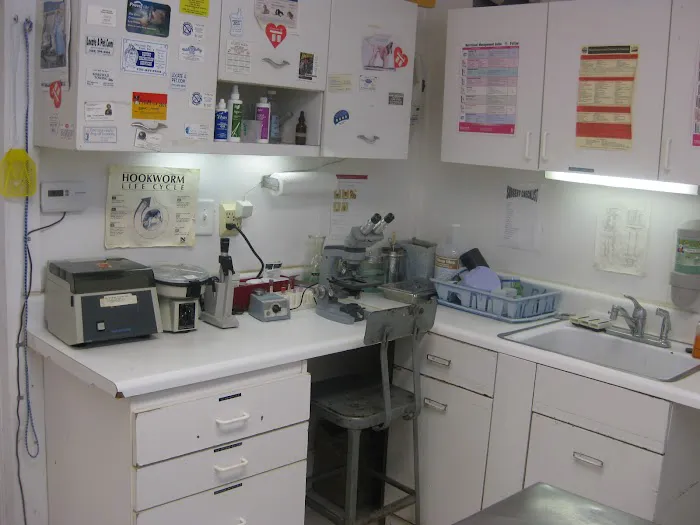 Red Oak Animal Hospital 7