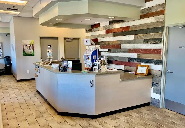 Laveen Veterinary Center 4