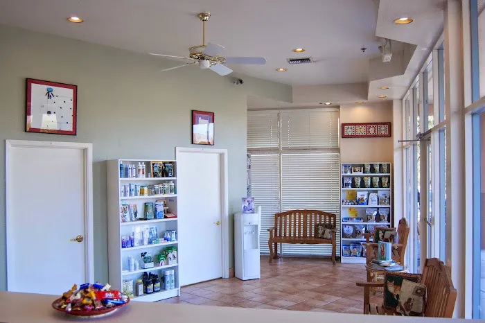 Animal Clinic Del Rancho, A Thrive Pet Healthcare Partner 4