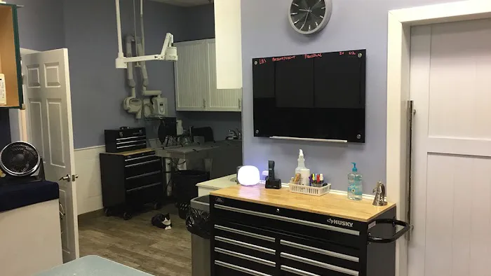 Pecan Grove Veterinary Hospital 12