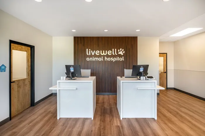 Livewell Animal Hospital at The Parks 12