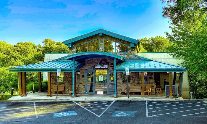 Rocky Gorge Animal Hospital, Resort & Spa 12
