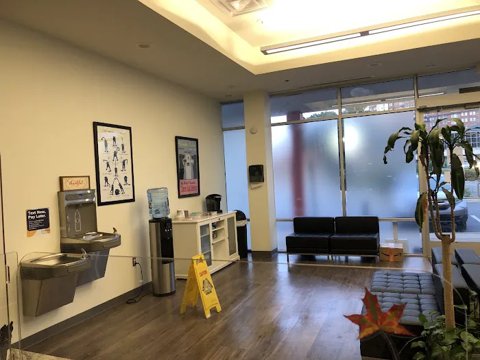 Metropolitan Animal Emergency and Specialty Center 12