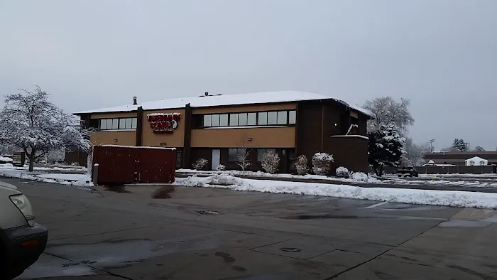 Broadway Estates Veterinary Clinic 12