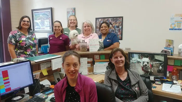 Cherry Knolls Veterinary Clinic 12