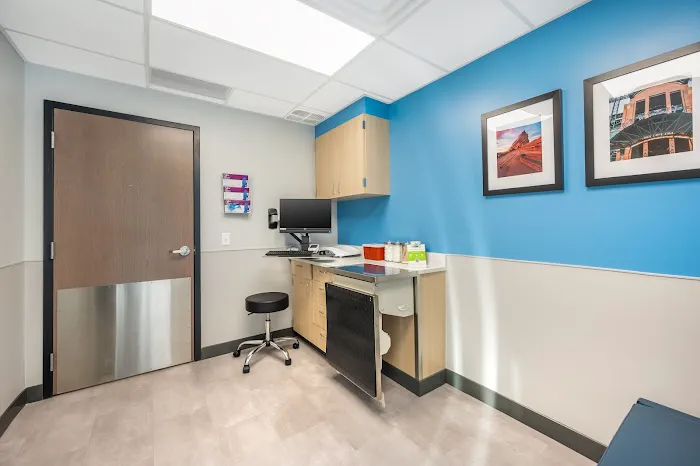 Livewell Animal Hospital of Sloan Lake 3