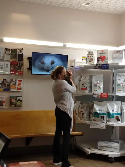 Aston Veterinary Clinic 4