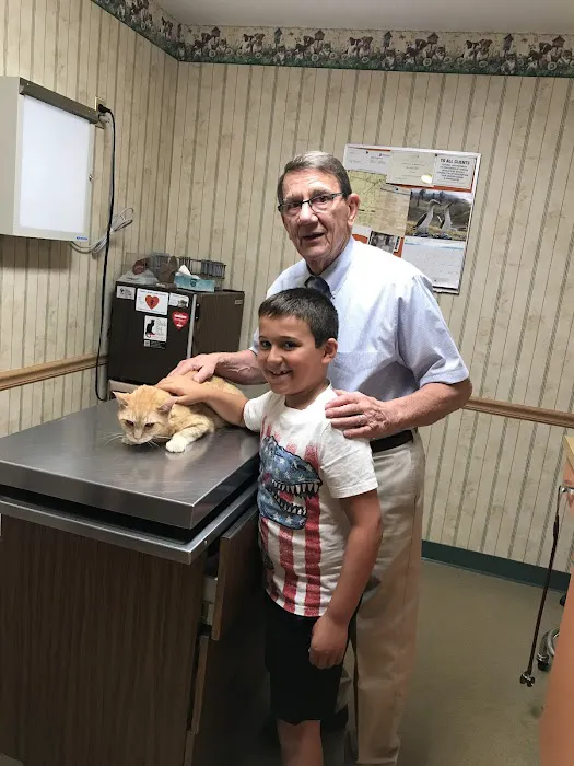 Colonial Animal Hospital 9